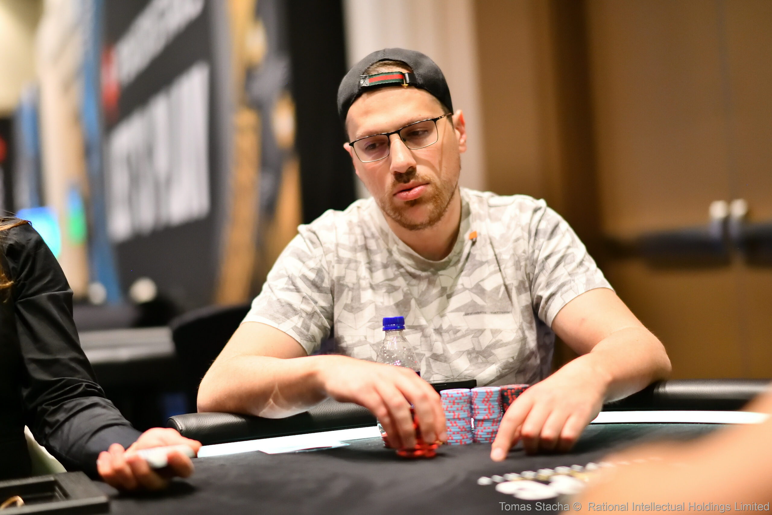 Artur Martirosian Clinches $87K Score Online at PokerStars